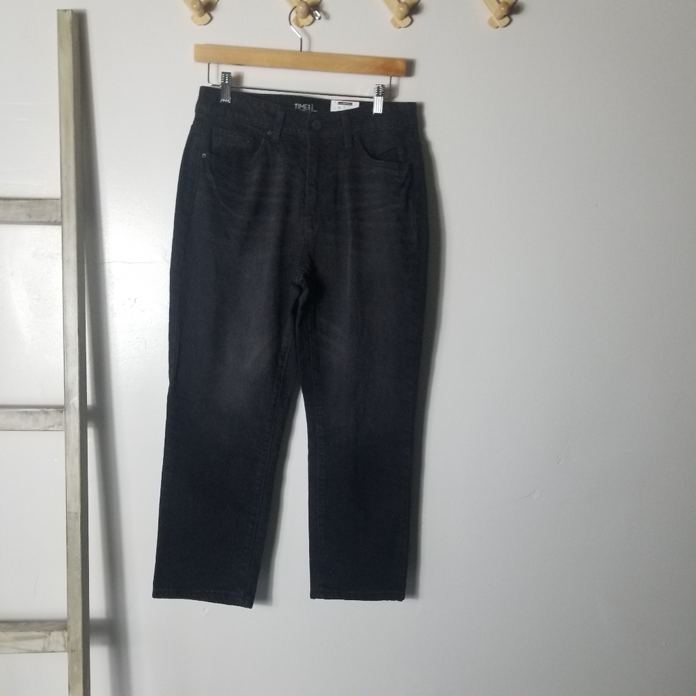 NWT TIME AND TRU BLACK HIGH RISE JEANS SIZE 10